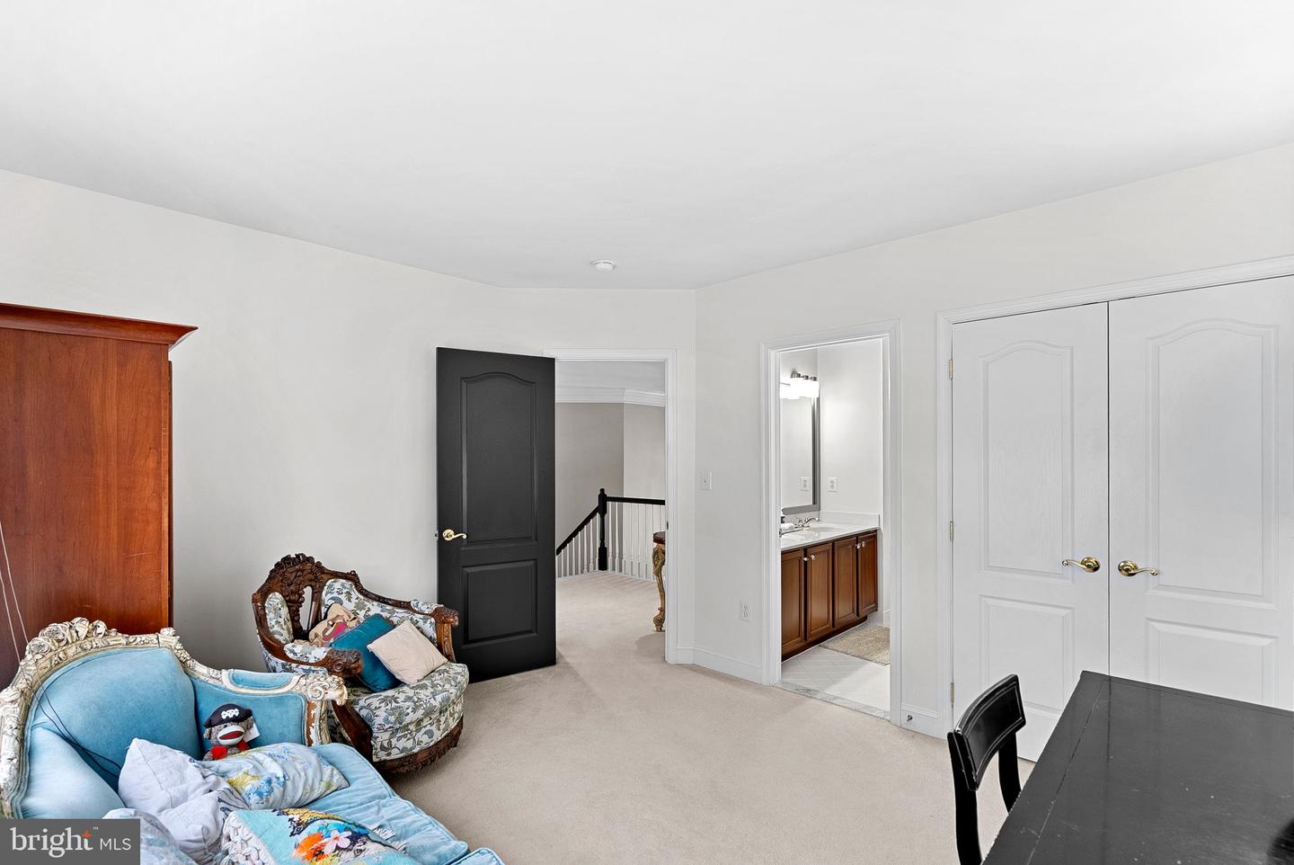 43312 CRYSTAL LAKE ST, LEESBURG, Virginia 20176, 5 Bedrooms Bedrooms, ,4 BathroomsBathrooms,Residential,For sale,43312 CRYSTAL LAKE ST,VALO2112340 MLS # VALO2112340