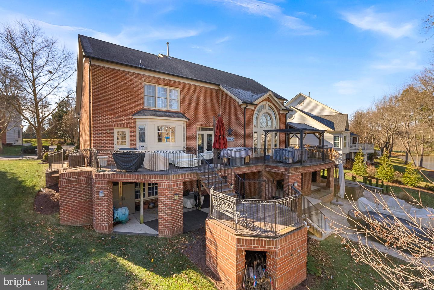 43312 CRYSTAL LAKE ST, LEESBURG, Virginia 20176, 5 Bedrooms Bedrooms, ,4 BathroomsBathrooms,Residential,For sale,43312 CRYSTAL LAKE ST,VALO2112340 MLS # VALO2112340