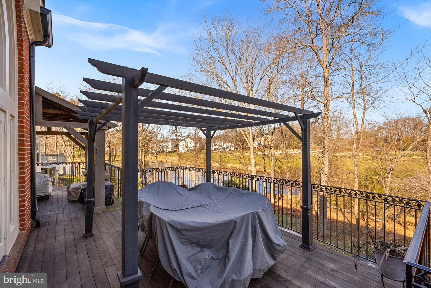 43312 CRYSTAL LAKE ST, LEESBURG, Virginia 20176, 5 Bedrooms Bedrooms, ,4 BathroomsBathrooms,Residential,For sale,43312 CRYSTAL LAKE ST,VALO2112340 MLS # VALO2112340