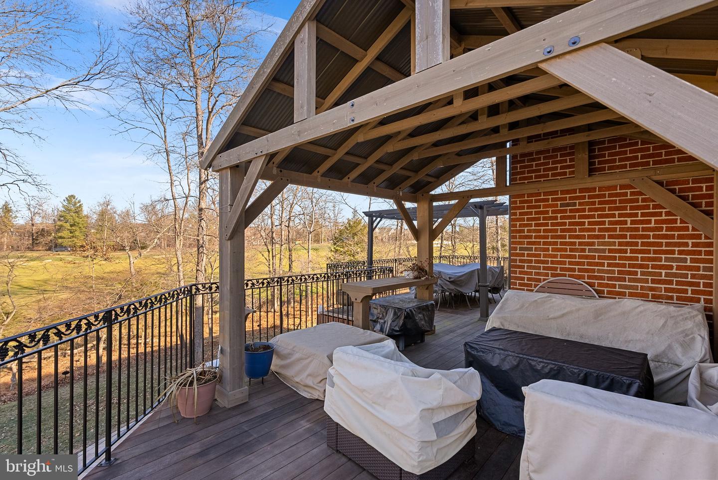 43312 CRYSTAL LAKE ST, LEESBURG, Virginia 20176, 5 Bedrooms Bedrooms, ,4 BathroomsBathrooms,Residential,For sale,43312 CRYSTAL LAKE ST,VALO2112340 MLS # VALO2112340