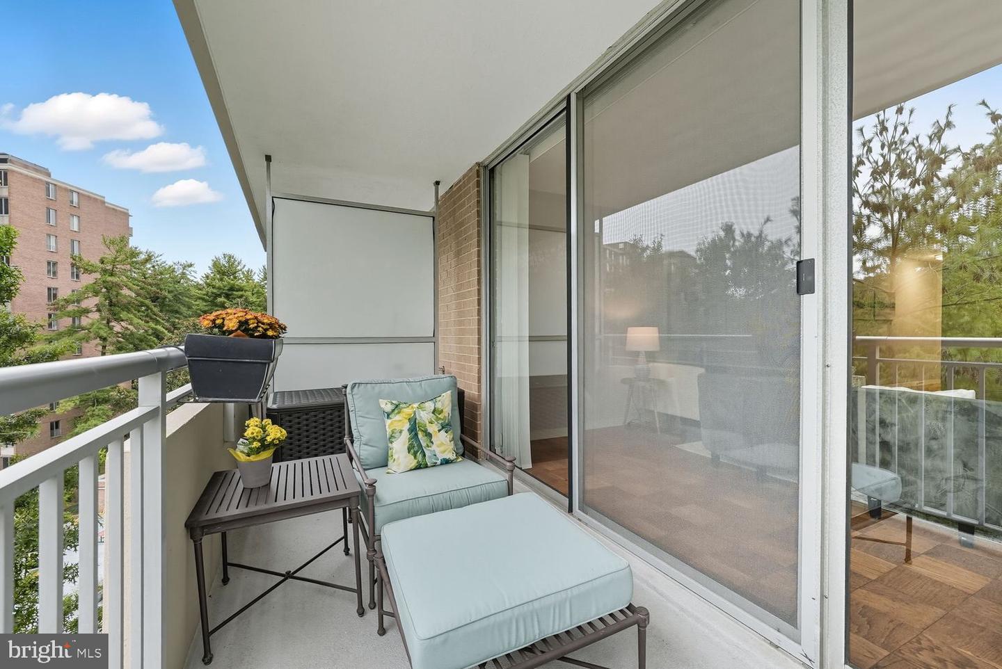 3001 VEAZEY TER NW #726, WASHINGTON, District Of Columbia 20008, 2 Bedrooms Bedrooms, ,2 BathroomsBathrooms,Residential,For sale,3001 VEAZEY TER NW #726,DCDC2242308 MLS # DCDC2242308 3001 VEAZEY TER NW #726, WASHINGTON, District Of Columbia 20008, 2 Bedrooms Bedrooms, ,2 BathroomsBathrooms,Residential,For sale,3001 VEAZEY TER NW #726,DCDC2242308 MLS # DCDC2242308