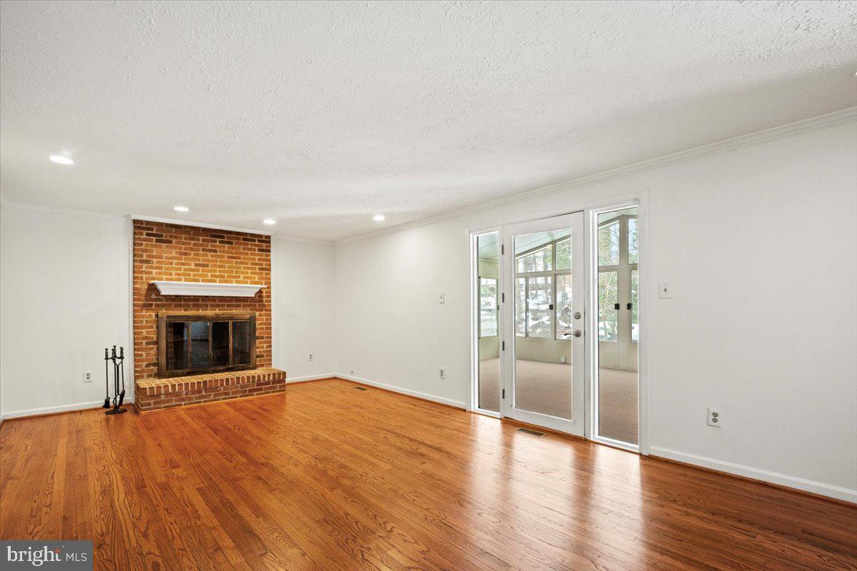 5711 HEMING AVE, SPRINGFIELD, Virginia 22151, 4 Bedrooms Bedrooms, ,3 BathroomsBathrooms,Residential,For sale,5711 HEMING AVE,VAFX2288470 MLS # VAFX2288470 5711 HEMING AVE, SPRINGFIELD, Virginia 22151, 4 Bedrooms Bedrooms, ,3 BathroomsBathrooms,Residential,For sale,5711 HEMING AVE,VAFX2288470 MLS # VAFX2288470