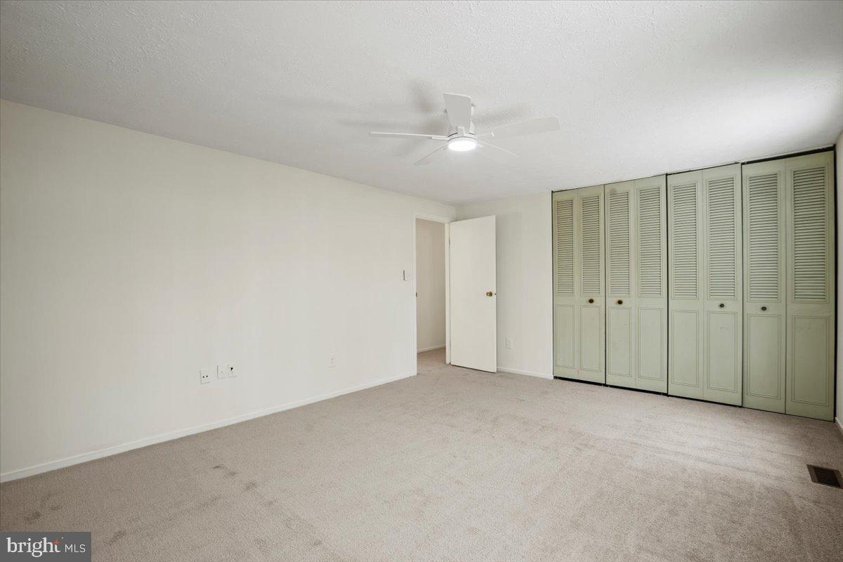 5711 HEMING AVE, SPRINGFIELD, Virginia 22151, 4 Bedrooms Bedrooms, ,3 BathroomsBathrooms,Residential,For sale,5711 HEMING AVE,VAFX2288470 MLS # VAFX2288470 5711 HEMING AVE, SPRINGFIELD, Virginia 22151, 4 Bedrooms Bedrooms, ,3 BathroomsBathrooms,Residential,For sale,5711 HEMING AVE,VAFX2288470 MLS # VAFX2288470