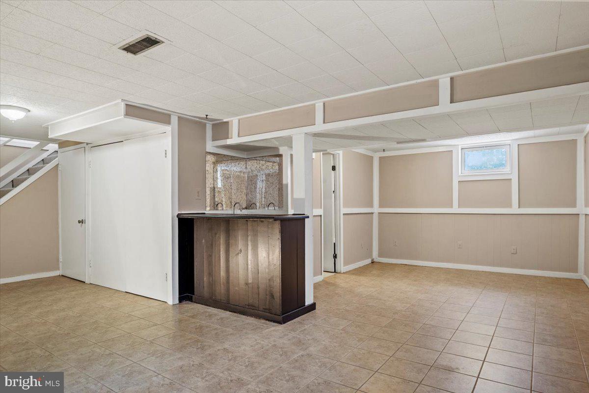 5711 HEMING AVE, SPRINGFIELD, Virginia 22151, 4 Bedrooms Bedrooms, ,3 BathroomsBathrooms,Residential,For sale,5711 HEMING AVE,VAFX2288470 MLS # VAFX2288470 5711 HEMING AVE, SPRINGFIELD, Virginia 22151, 4 Bedrooms Bedrooms, ,3 BathroomsBathrooms,Residential,For sale,5711 HEMING AVE,VAFX2288470 MLS # VAFX2288470