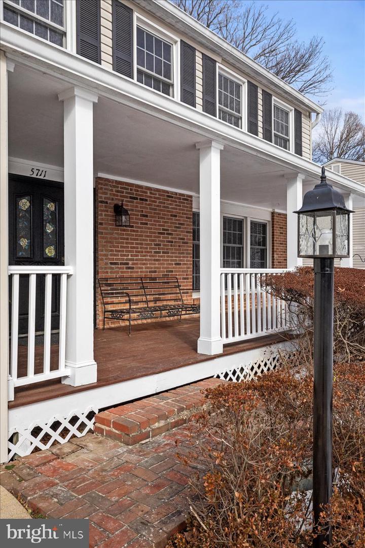 5711 HEMING AVE, SPRINGFIELD, Virginia 22151, 4 Bedrooms Bedrooms, ,3 BathroomsBathrooms,Residential,For sale,5711 HEMING AVE,VAFX2288470 MLS # VAFX2288470 5711 HEMING AVE, SPRINGFIELD, Virginia 22151, 4 Bedrooms Bedrooms, ,3 BathroomsBathrooms,Residential,For sale,5711 HEMING AVE,VAFX2288470 MLS # VAFX2288470