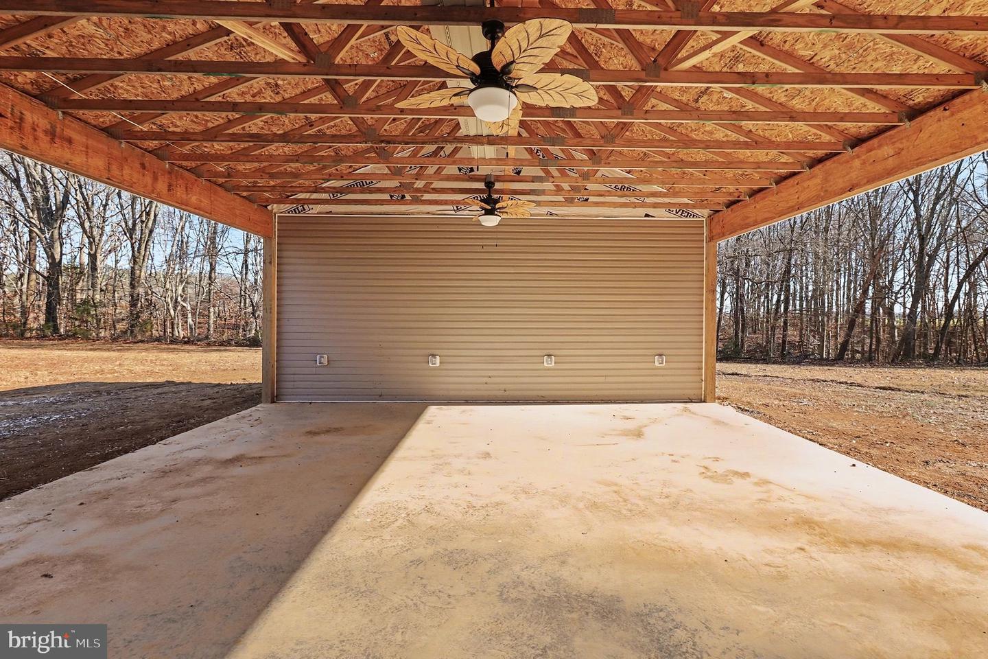 1326 KINGS HWY, KING GEORGE, Virginia 22485, ,Land,For sale,1326 KINGS HWY,VAKG2007492 MLS # VAKG2007492