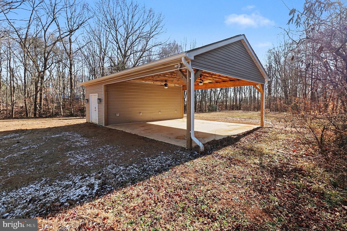 1326 KINGS HWY, KING GEORGE, Virginia 22485, ,Land,For sale,1326 KINGS HWY,VAKG2007492 MLS # VAKG2007492