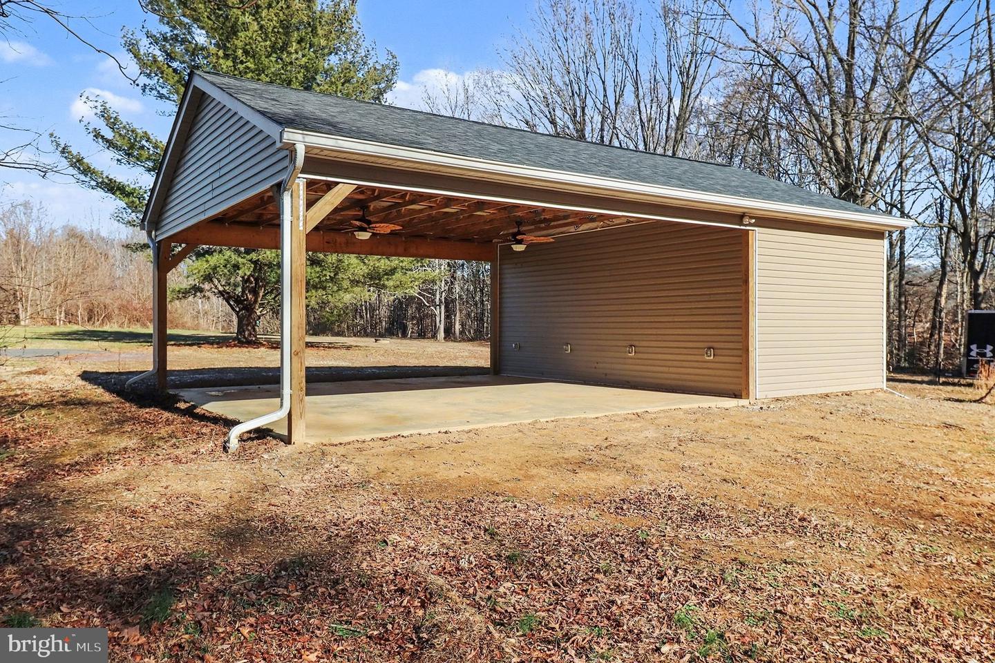 1326 KINGS HWY, KING GEORGE, Virginia 22485, ,Land,For sale,1326 KINGS HWY,VAKG2007492 MLS # VAKG2007492