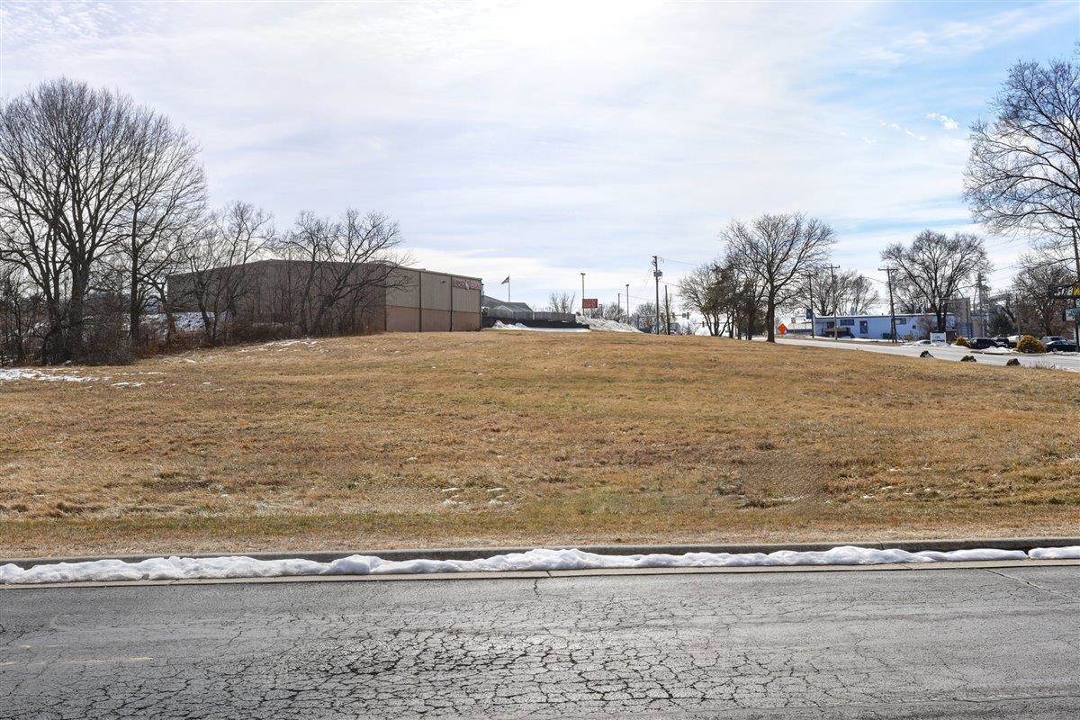 301 S MAIN ST, BROADWAY, Virginia 22815, ,Commercial,301 S MAIN ST,673474 MLS # 673474