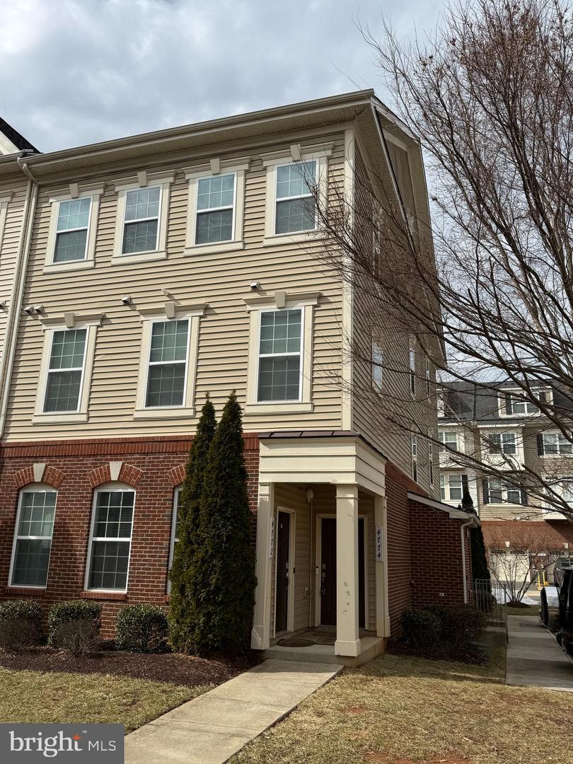 4774 DANE RIDGE CIR, WOODBRIDGE, Virginia 22193, 3 Bedrooms Bedrooms, ,3 BathroomsBathrooms,Residential,For sale,4774 DANE RIDGE CIR,VAPW2111936 MLS # VAPW2111936