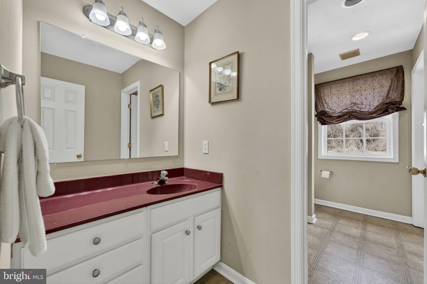 11530 JOHN MARSHALL HWY, MARKHAM, Virginia 22643, 3 Bedrooms Bedrooms, 10 Rooms Rooms,3 BathroomsBathrooms,Residential,For sale,11530 JOHN MARSHALL HWY,VAFQ2020498 MLS # VAFQ2020498