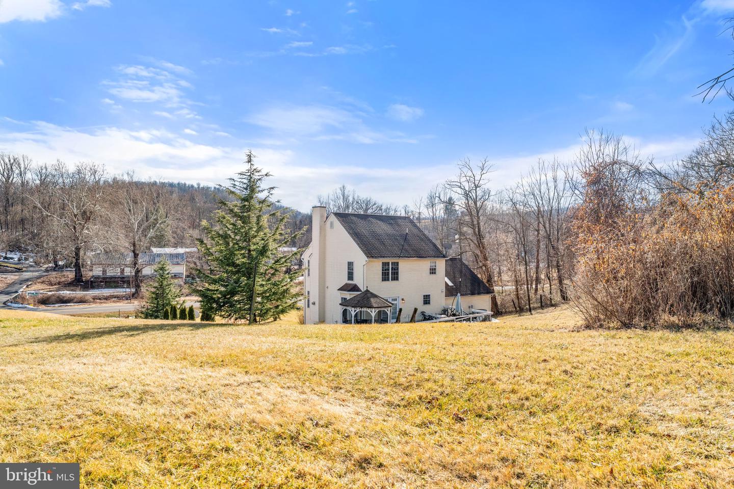 11530 JOHN MARSHALL HWY, MARKHAM, Virginia 22643, 3 Bedrooms Bedrooms, 10 Rooms Rooms,3 BathroomsBathrooms,Residential,For sale,11530 JOHN MARSHALL HWY,VAFQ2020498 MLS # VAFQ2020498