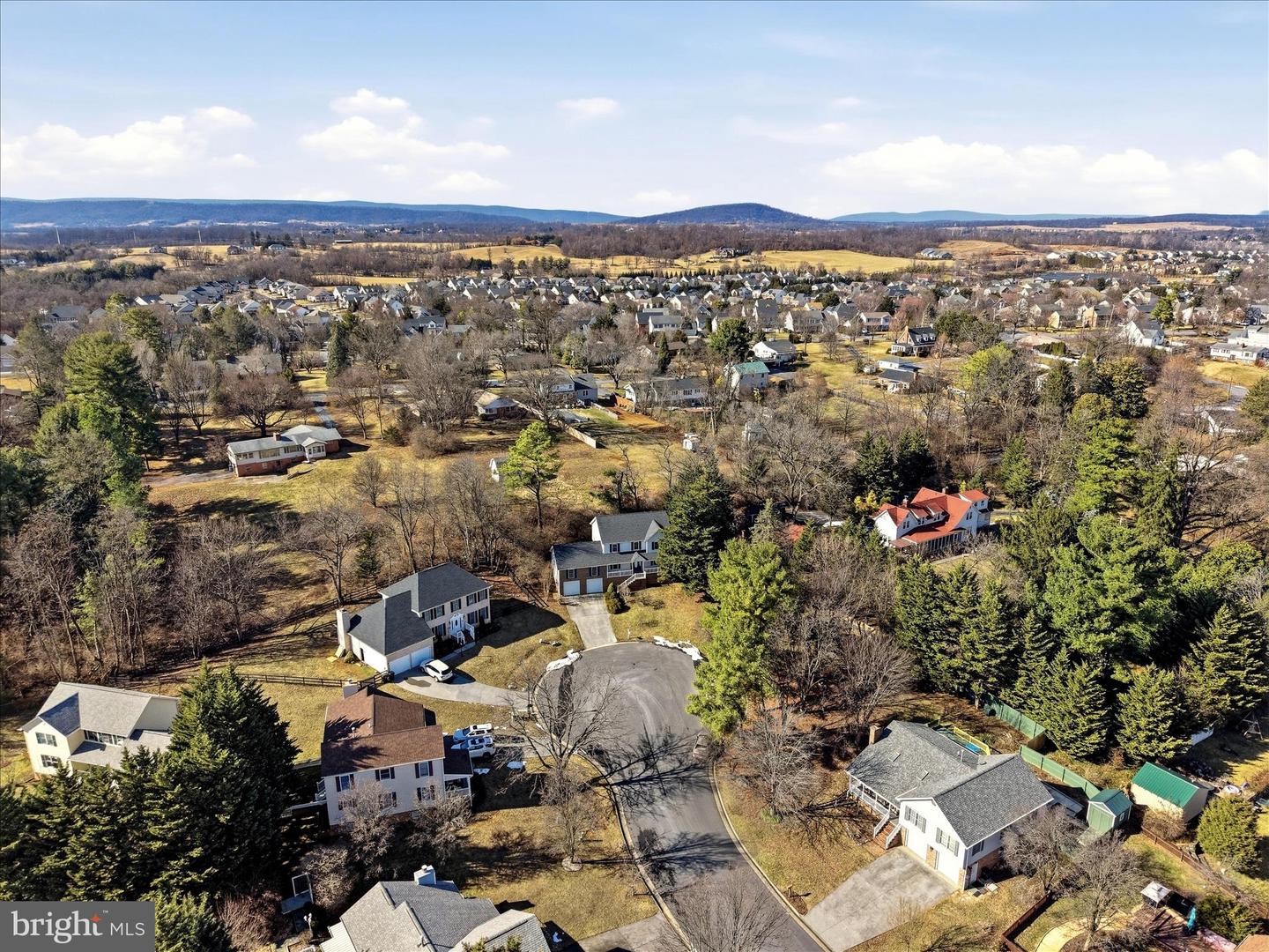 620 CRYSTAL CT, WINCHESTER, Virginia 22601, ,Residential,For sale,620 CRYSTAL CT,VAWI2010000 MLS # VAWI2010000