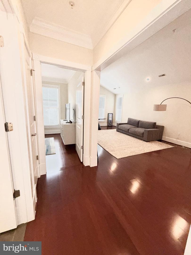 910 POWHATAN ST #304S, ALEXANDRIA, Virginia 22314, 2 Bedrooms Bedrooms, 4 Rooms Rooms,2 BathroomsBathrooms,Residential,For sale,910 POWHATAN ST #304S,VAAX2054280 MLS # VAAX2054280 910 POWHATAN ST #304S, ALEXANDRIA, Virginia 22314, 2 Bedrooms Bedrooms, 4 Rooms Rooms,2 BathroomsBathrooms,Residential,For sale,910 POWHATAN ST #304S,VAAX2054280 MLS # VAAX2054280