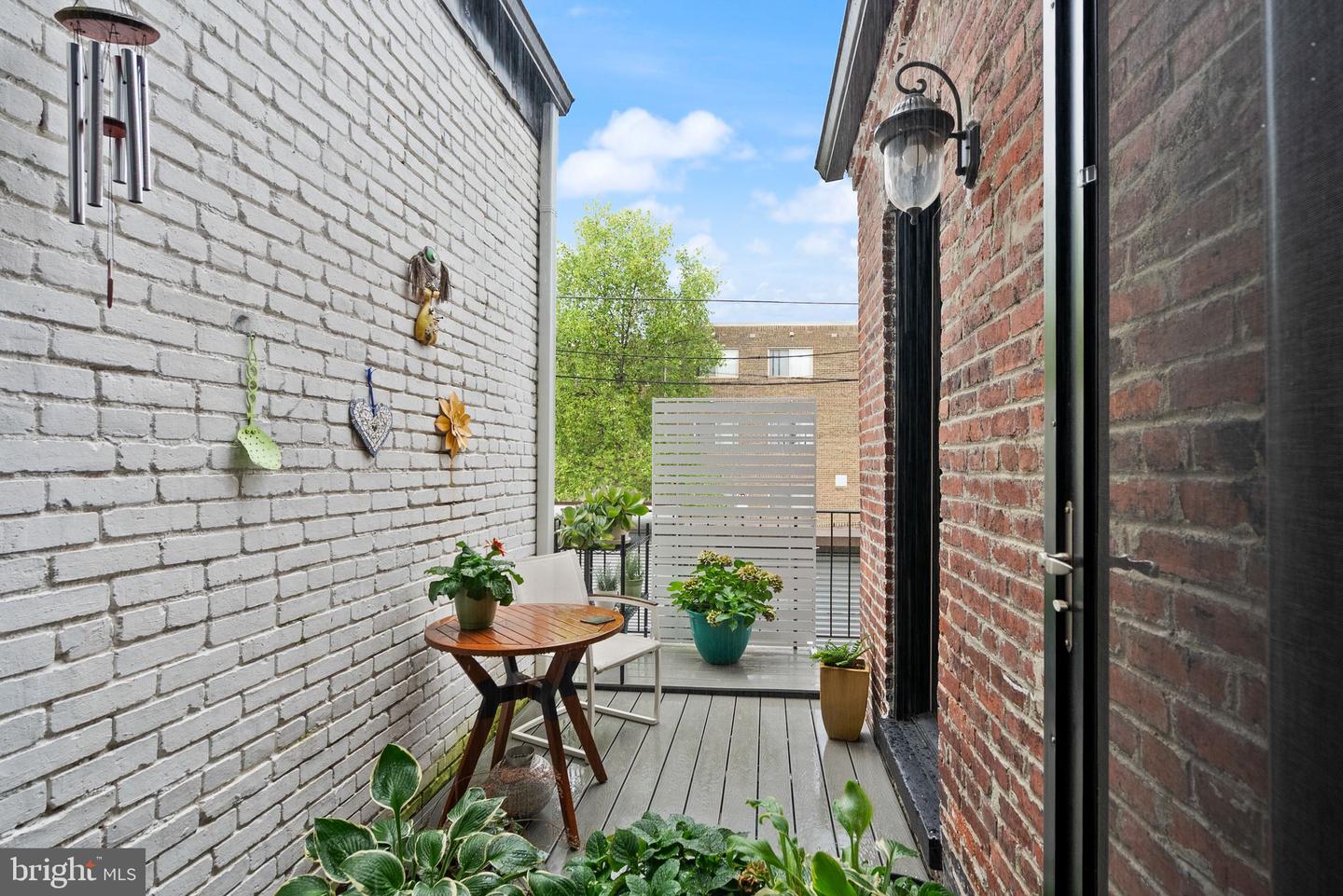 1335 HARVARD ST NW #1, WASHINGTON, District Of Columbia 20009, 3 Bedrooms Bedrooms, ,2 BathroomsBathrooms,Residential,For sale,1335 HARVARD ST NW #1,DCDC2246860 MLS # DCDC2246860