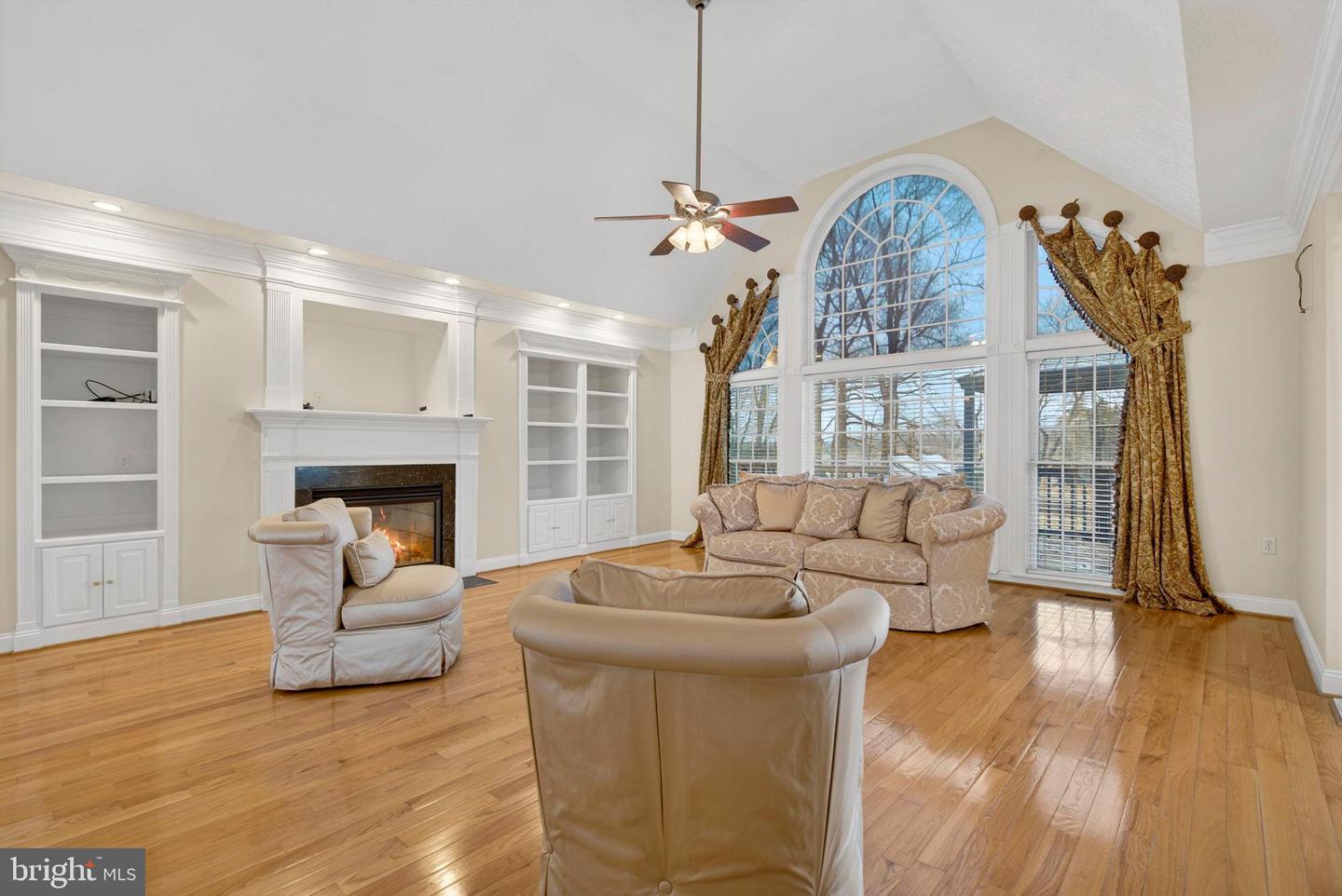 8342 LUNSFORD RD, WARRENTON, Virginia 20187, 3 Bedrooms Bedrooms, 17 Rooms Rooms,4 BathroomsBathrooms,Residential,For sale,8342 LUNSFORD RD,VAFQ2020640 MLS # VAFQ2020640