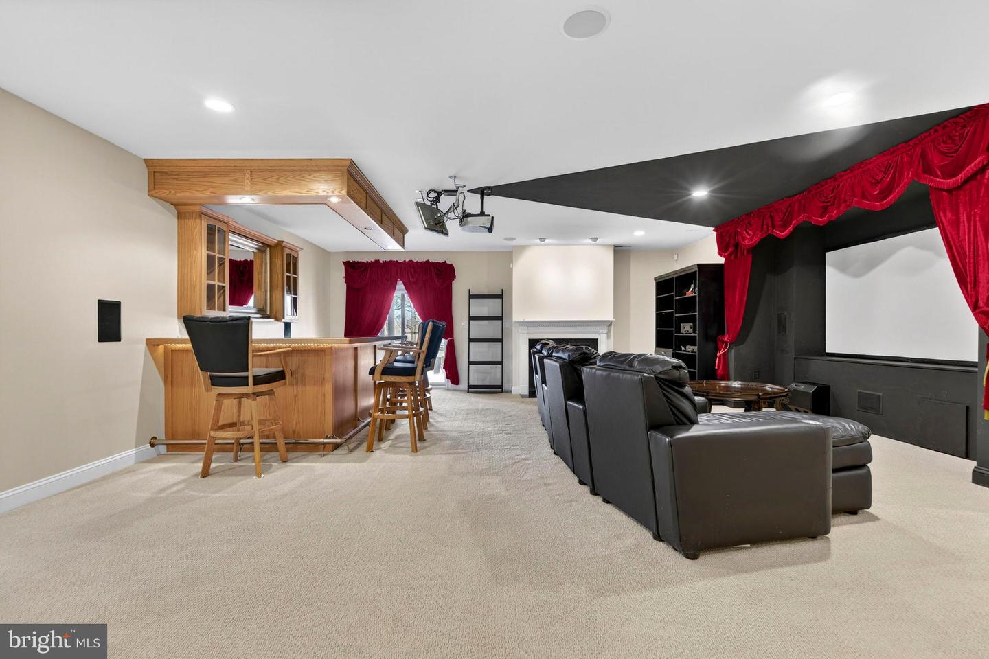 8342 LUNSFORD RD, WARRENTON, Virginia 20187, 3 Bedrooms Bedrooms, 17 Rooms Rooms,4 BathroomsBathrooms,Residential,For sale,8342 LUNSFORD RD,VAFQ2020640 MLS # VAFQ2020640