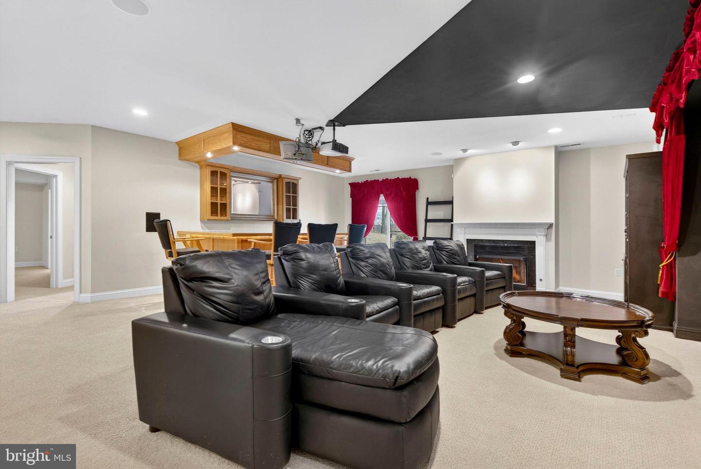 8342 LUNSFORD RD, WARRENTON, Virginia 20187, 3 Bedrooms Bedrooms, 17 Rooms Rooms,4 BathroomsBathrooms,Residential,For sale,8342 LUNSFORD RD,VAFQ2020640 MLS # VAFQ2020640