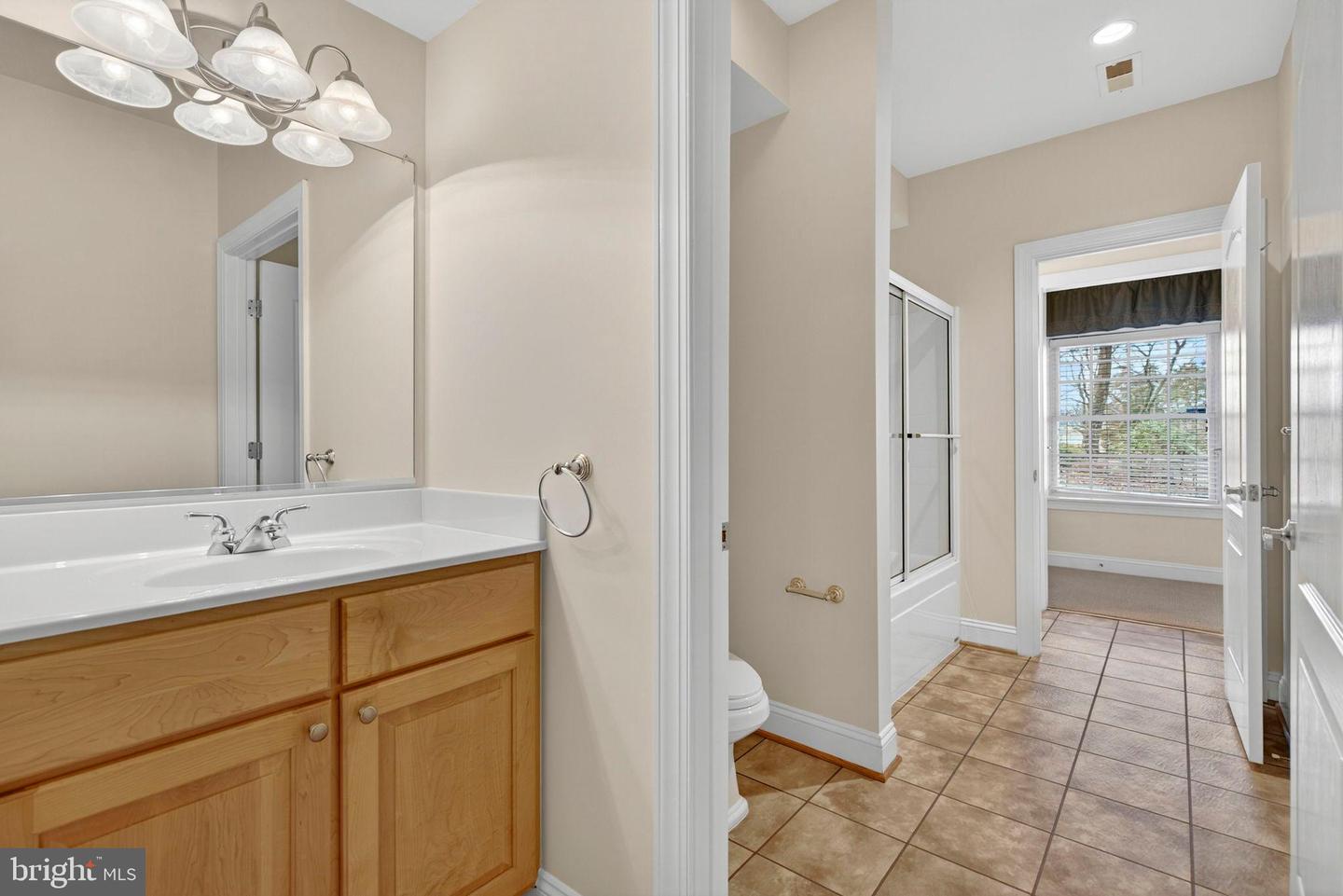 8342 LUNSFORD RD, WARRENTON, Virginia 20187, 3 Bedrooms Bedrooms, 17 Rooms Rooms,4 BathroomsBathrooms,Residential,For sale,8342 LUNSFORD RD,VAFQ2020640 MLS # VAFQ2020640