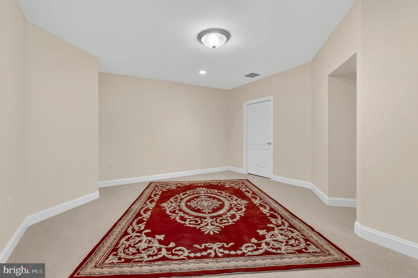 8342 LUNSFORD RD, WARRENTON, Virginia 20187, 3 Bedrooms Bedrooms, 17 Rooms Rooms,4 BathroomsBathrooms,Residential,For sale,8342 LUNSFORD RD,VAFQ2020640 MLS # VAFQ2020640