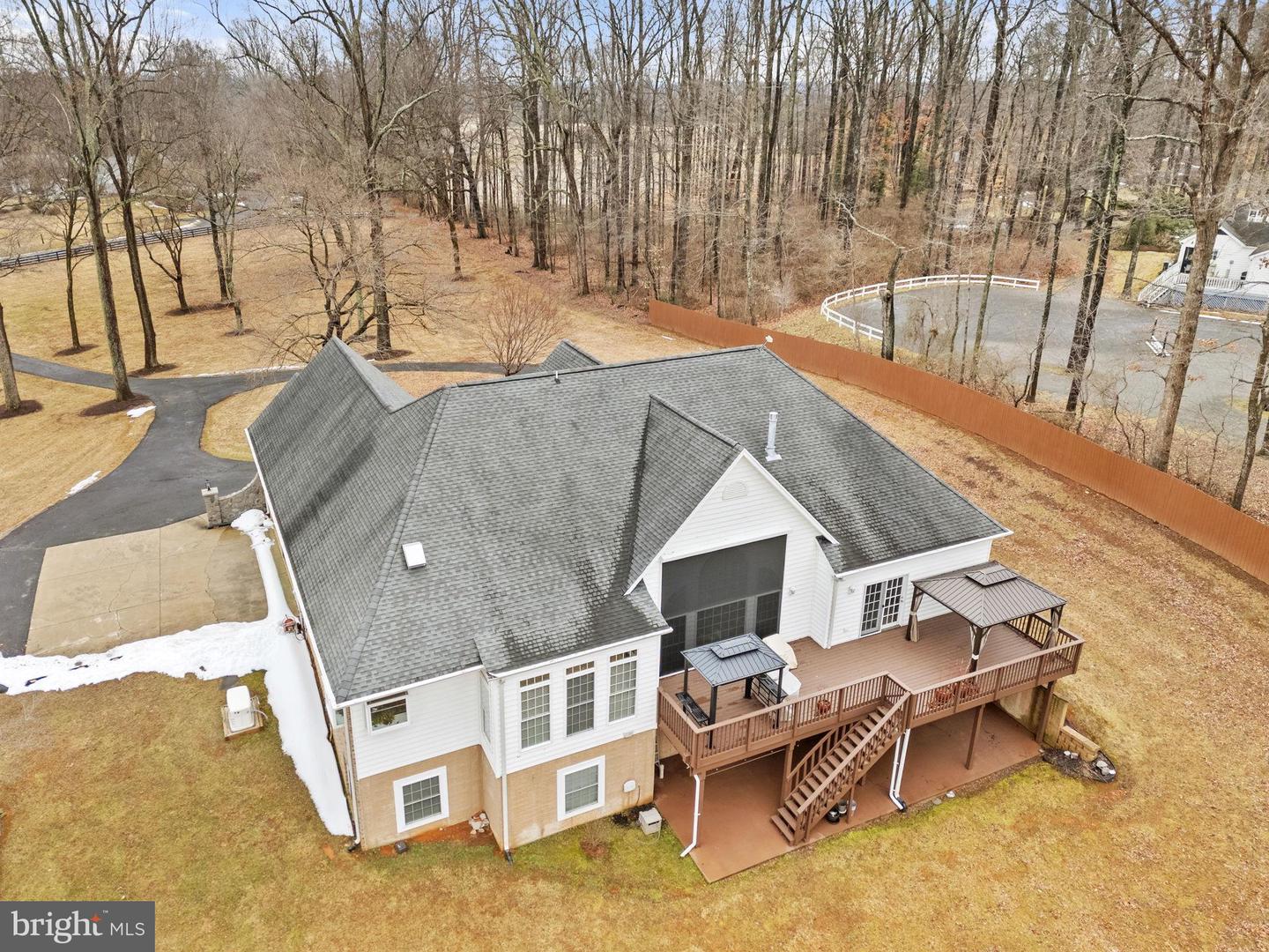 8342 LUNSFORD RD, WARRENTON, Virginia 20187, 3 Bedrooms Bedrooms, 17 Rooms Rooms,4 BathroomsBathrooms,Residential,For sale,8342 LUNSFORD RD,VAFQ2020640 MLS # VAFQ2020640