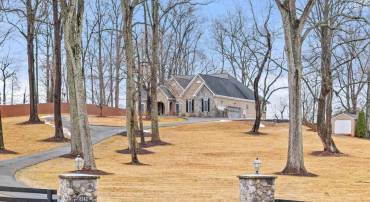 8342 LUNSFORD RD, WARRENTON, Virginia 20187, 3 Bedrooms Bedrooms, 17 Rooms Rooms,4 BathroomsBathrooms,Residential,For sale,8342 LUNSFORD RD,VAFQ2020640 MLS # VAFQ2020640