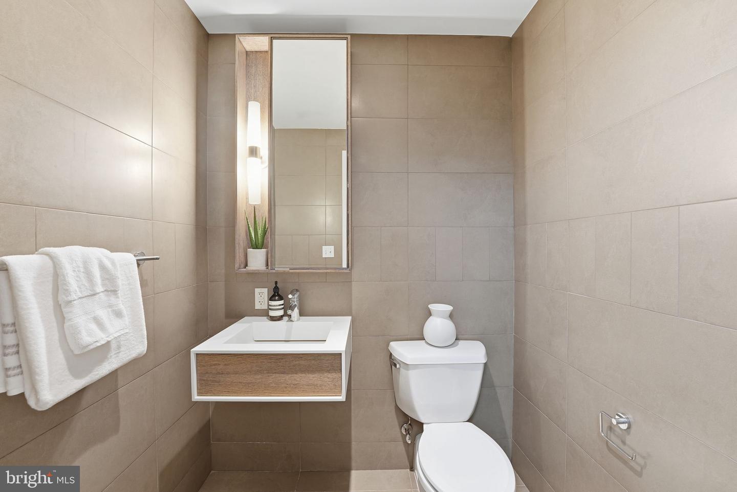 1515 15TH ST NW #234, WASHINGTON, District Of Columbia 20005, 1 Bedroom Bedrooms, ,1 BathroomBathrooms,Residential,For sale,1515 15TH ST NW #234,DCDC2246974 MLS # DCDC2246974 1515 15TH ST NW #234, WASHINGTON, District Of Columbia 20005, 1 Bedroom Bedrooms, ,1 BathroomBathrooms,Residential,For sale,1515 15TH ST NW #234,DCDC2246974 MLS # DCDC2246974