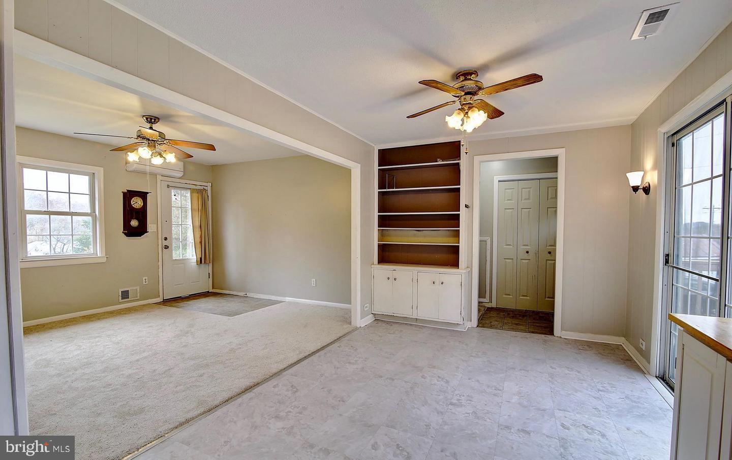 13096 FURNACE MOUNTAIN RD, LOVETTSVILLE, Virginia 20180, 3 Bedrooms Bedrooms, ,1 BathroomBathrooms,Residential,For sale,13096 FURNACE MOUNTAIN RD,VALO2116322 MLS # VALO2116322