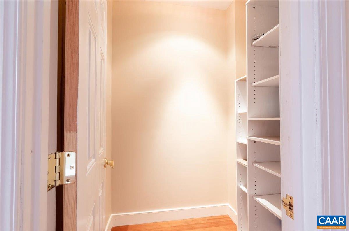 255 E JEFFERSON ST, CHARLOTTESVILLE, Virginia 22902, 3 Bedrooms Bedrooms, ,2 BathroomsBathrooms,Residential,For sale,255 E JEFFERSON ST,673469 MLS # 673469 255 E JEFFERSON ST, CHARLOTTESVILLE, Virginia 22902, 3 Bedrooms Bedrooms, ,2 BathroomsBathrooms,Residential,For sale,255 E JEFFERSON ST,673469 MLS # 673469