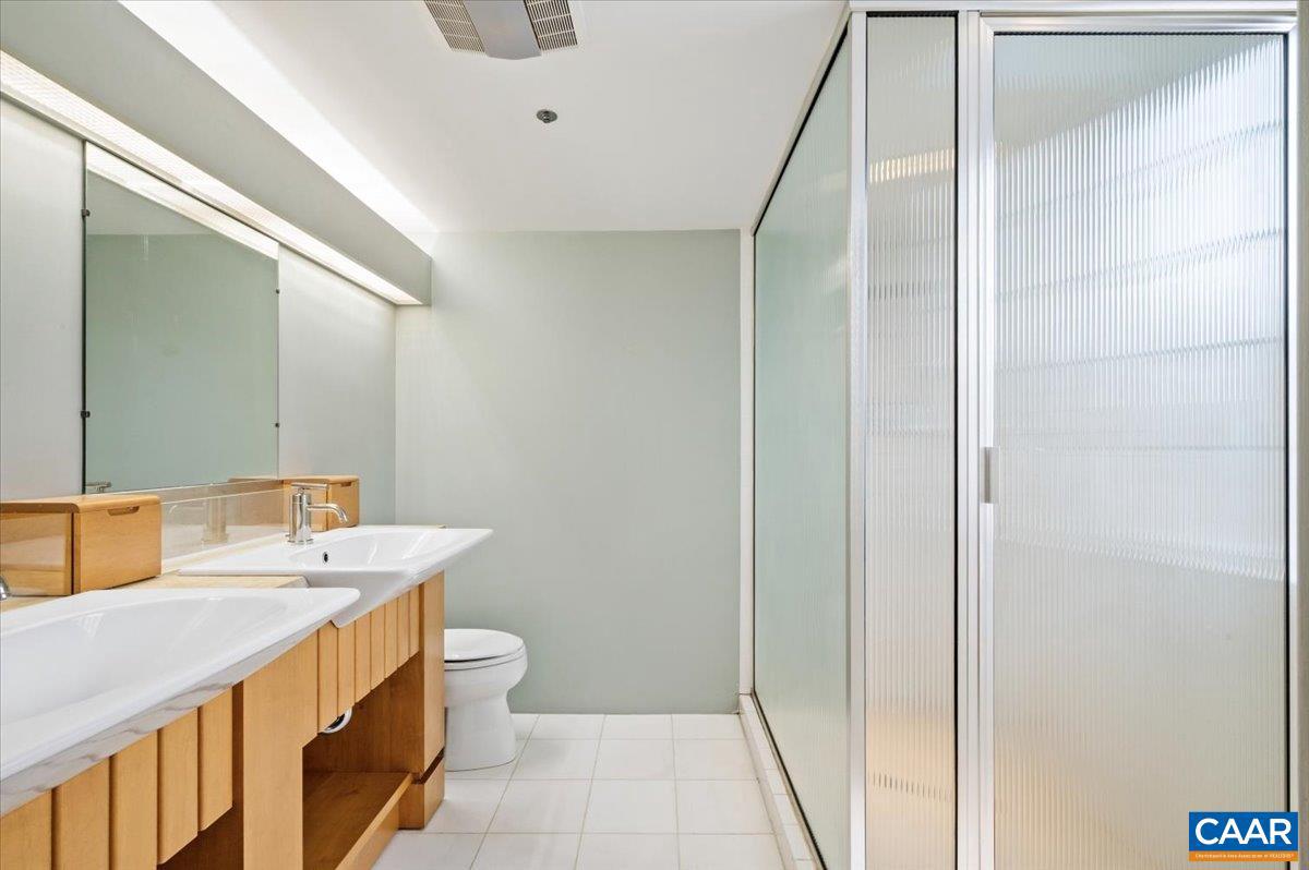 255 E JEFFERSON ST, CHARLOTTESVILLE, Virginia 22902, 3 Bedrooms Bedrooms, ,2 BathroomsBathrooms,Residential,For sale,255 E JEFFERSON ST,673469 MLS # 673469 255 E JEFFERSON ST, CHARLOTTESVILLE, Virginia 22902, 3 Bedrooms Bedrooms, ,2 BathroomsBathrooms,Residential,For sale,255 E JEFFERSON ST,673469 MLS # 673469