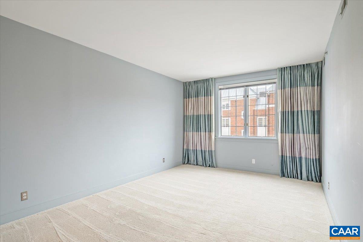 255 E JEFFERSON ST, CHARLOTTESVILLE, Virginia 22902, 3 Bedrooms Bedrooms, ,2 BathroomsBathrooms,Residential,For sale,255 E JEFFERSON ST,673469 MLS # 673469 255 E JEFFERSON ST, CHARLOTTESVILLE, Virginia 22902, 3 Bedrooms Bedrooms, ,2 BathroomsBathrooms,Residential,For sale,255 E JEFFERSON ST,673469 MLS # 673469