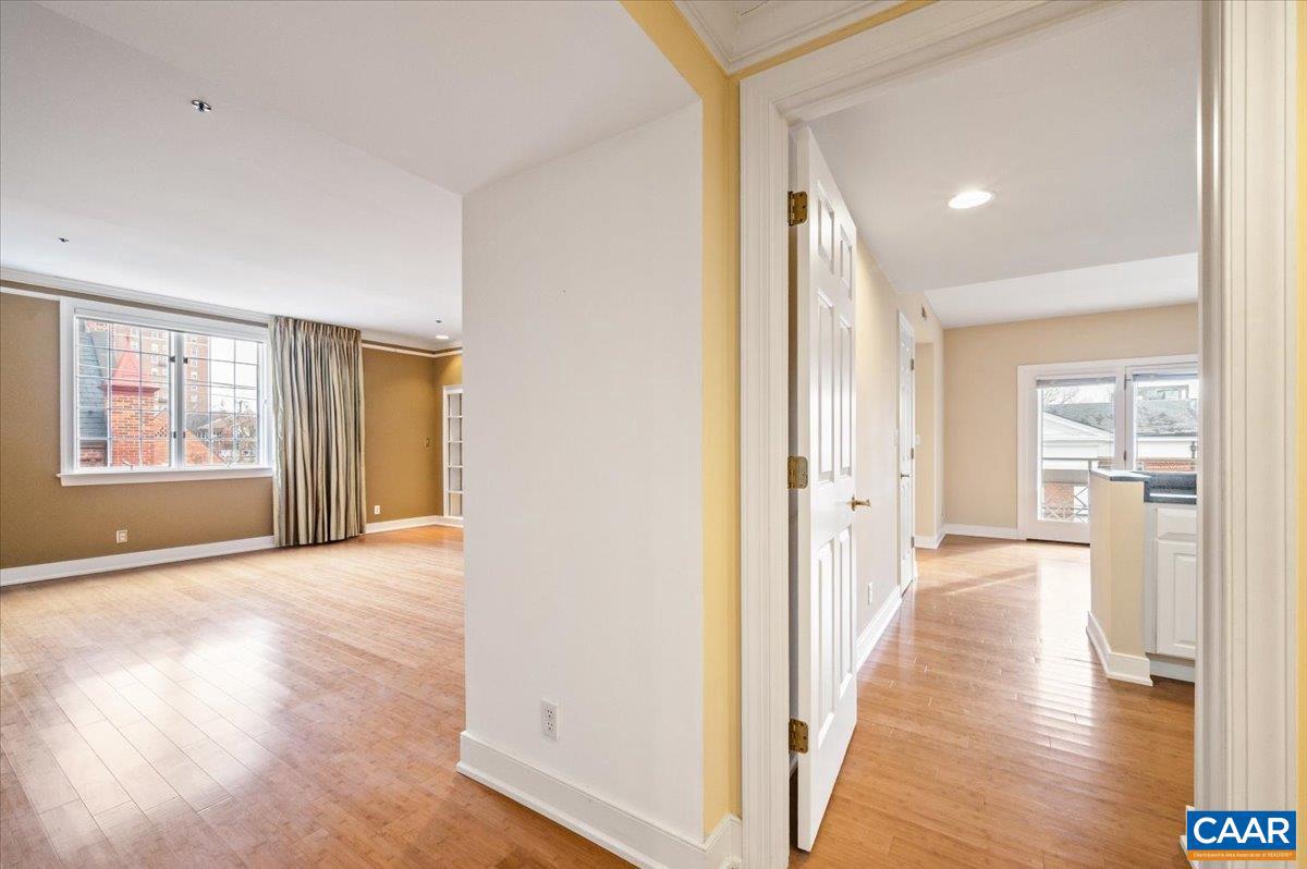 255 E JEFFERSON ST, CHARLOTTESVILLE, Virginia 22902, 3 Bedrooms Bedrooms, ,2 BathroomsBathrooms,Residential,For sale,255 E JEFFERSON ST,673469 MLS # 673469 255 E JEFFERSON ST, CHARLOTTESVILLE, Virginia 22902, 3 Bedrooms Bedrooms, ,2 BathroomsBathrooms,Residential,For sale,255 E JEFFERSON ST,673469 MLS # 673469