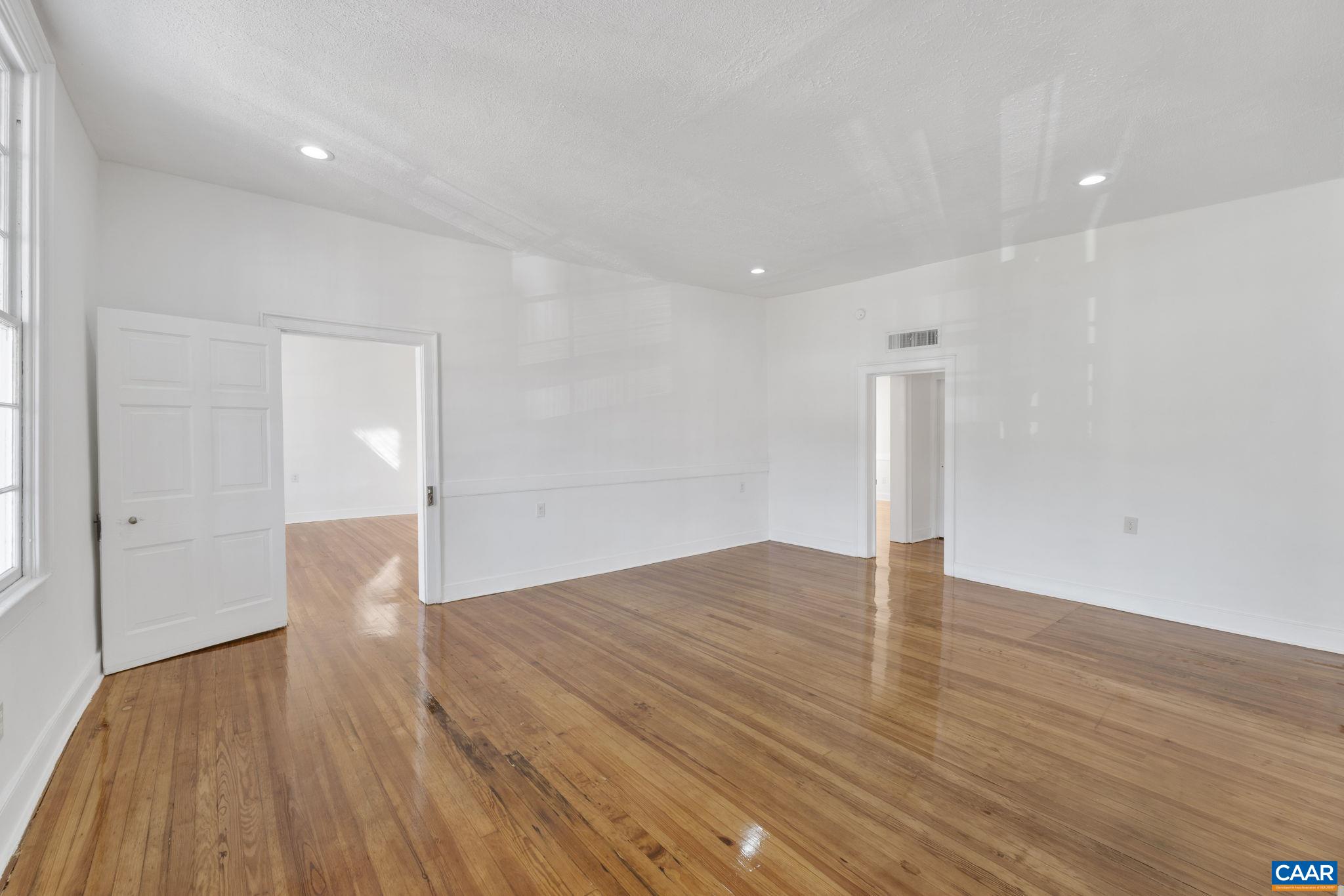 622 FRONT ST, LOVINGSTON, Virginia 22949, 3 Bedrooms Bedrooms, ,2 BathroomsBathrooms,Residential,622 FRONT ST,668677 MLS # 668677