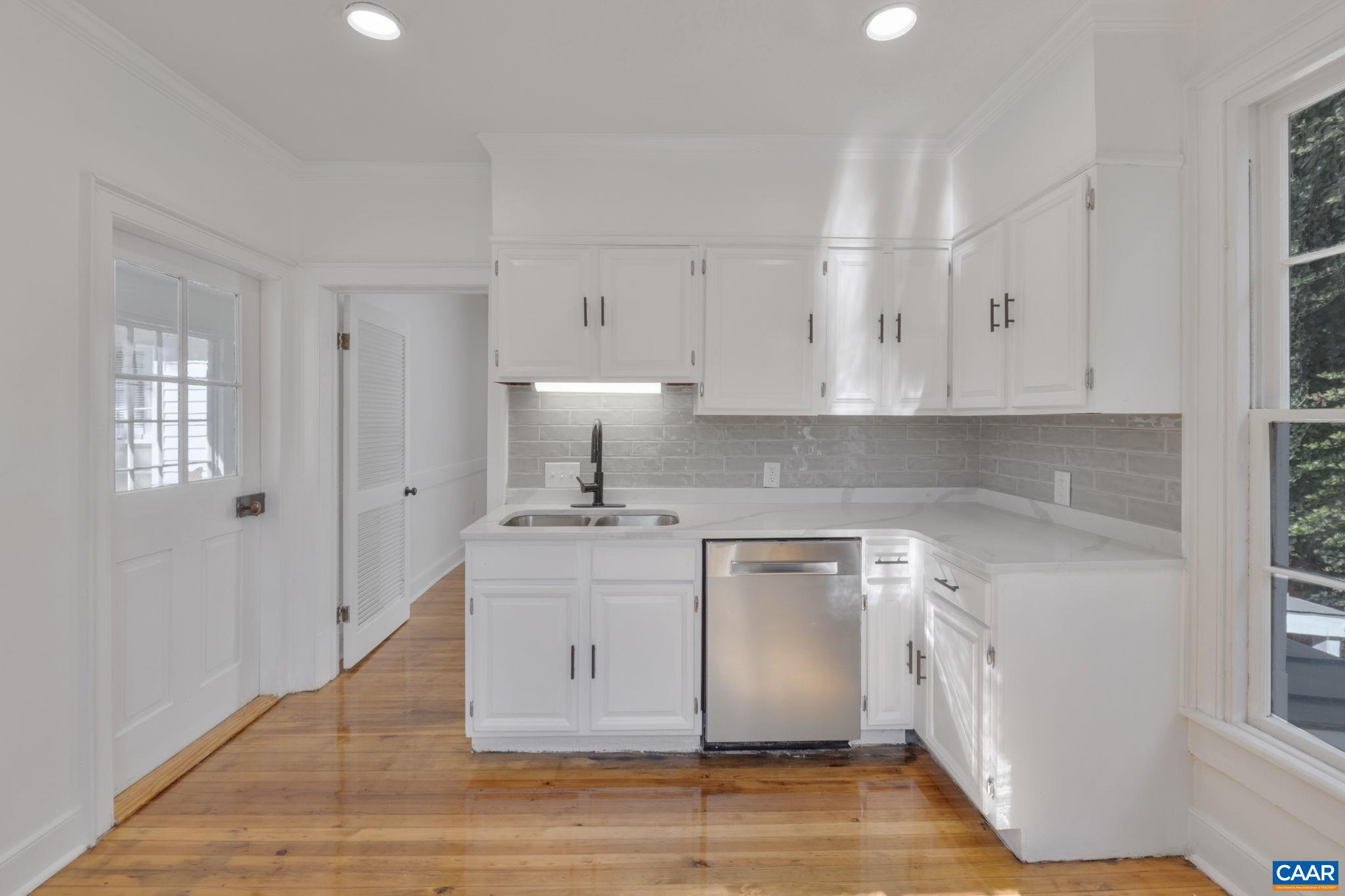 622 FRONT ST, LOVINGSTON, Virginia 22949, 3 Bedrooms Bedrooms, ,2 BathroomsBathrooms,Residential,622 FRONT ST,668677 MLS # 668677