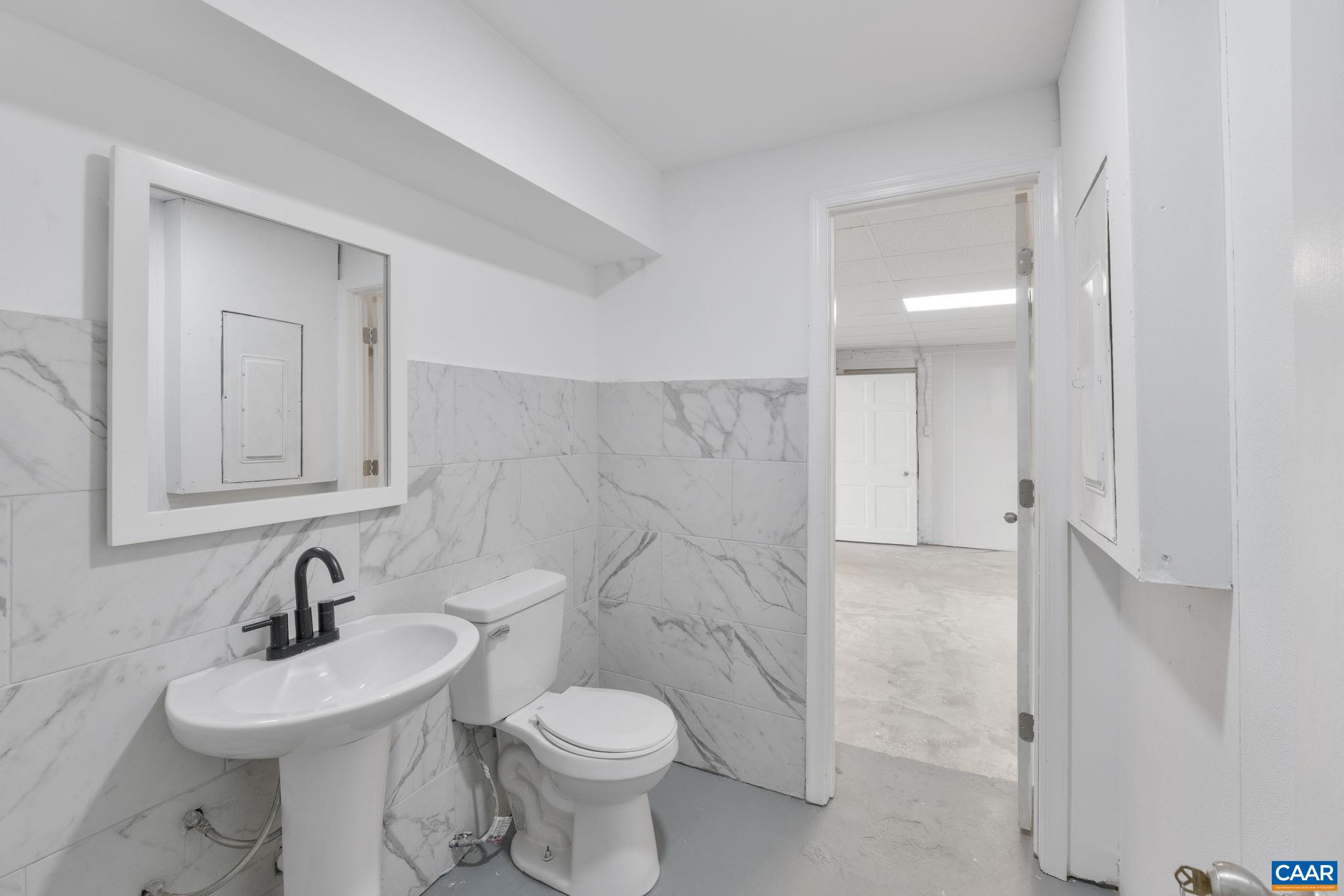 622 FRONT ST, LOVINGSTON, Virginia 22949, 3 Bedrooms Bedrooms, ,2 BathroomsBathrooms,Residential,622 FRONT ST,668677 MLS # 668677