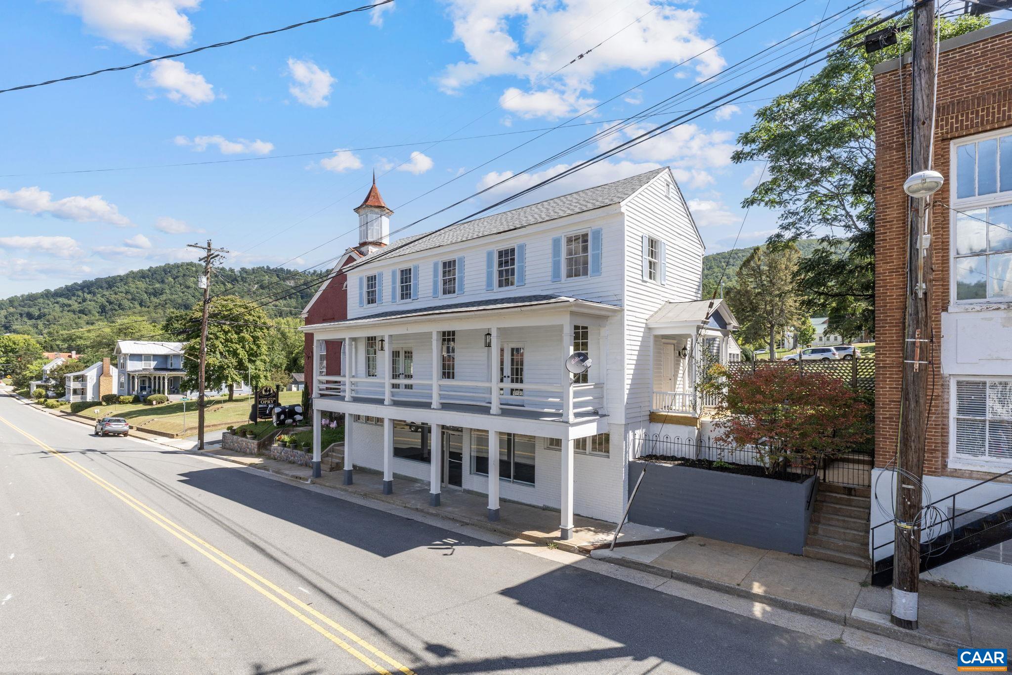 622 FRONT ST, LOVINGSTON, Virginia 22949, 3 Bedrooms Bedrooms, ,2 BathroomsBathrooms,Residential,622 FRONT ST,668677 MLS # 668677