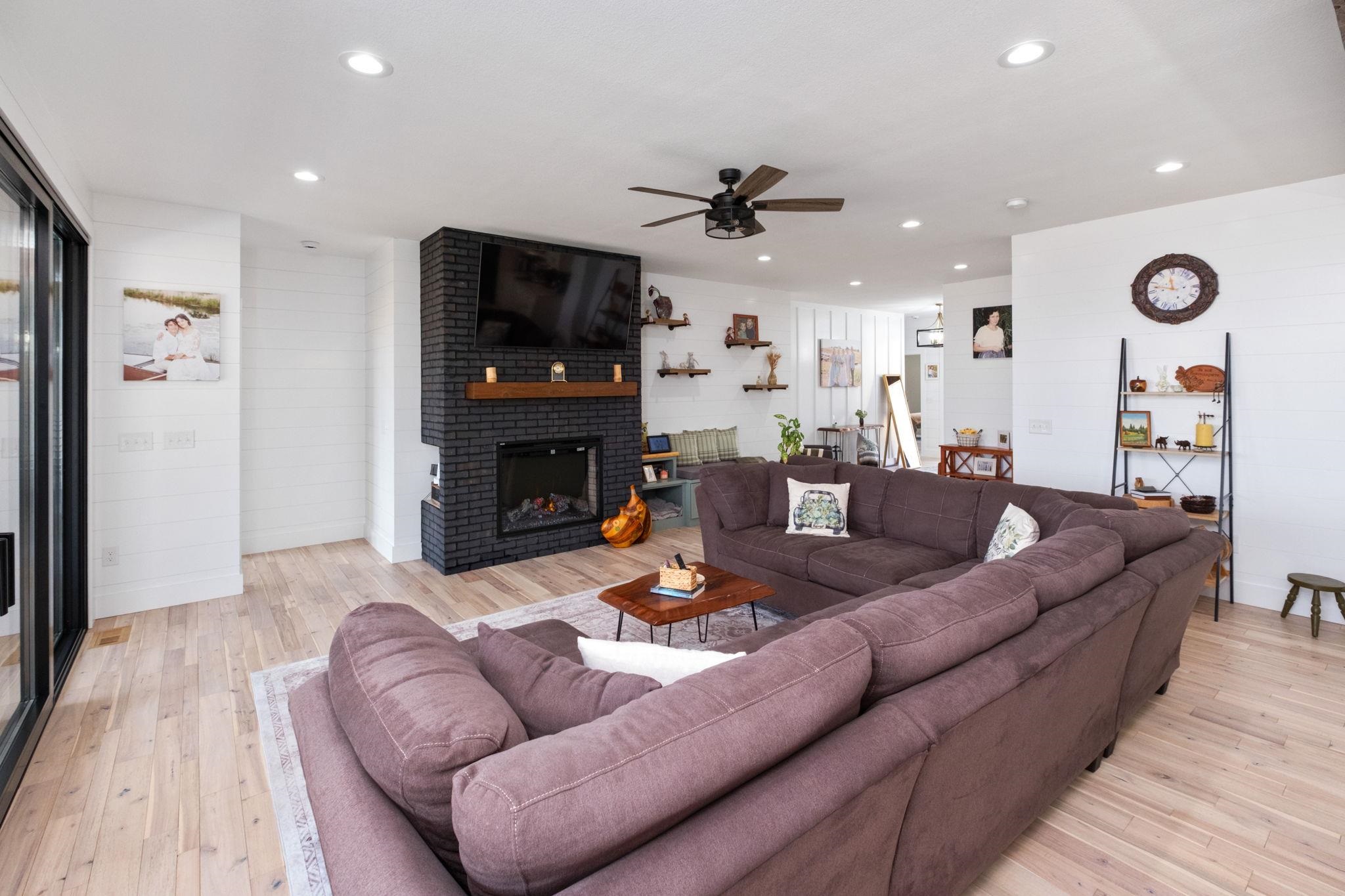 9671 PORT REPUBLIC RD, PORT REPUBLIC, Virginia 24471, 3 Bedrooms Bedrooms, ,2 BathroomsBathrooms,Residential,9671 PORT REPUBLIC RD,673468 MLS # 673468 9671 PORT REPUBLIC RD, PORT REPUBLIC, Virginia 24471, 3 Bedrooms Bedrooms, ,2 BathroomsBathrooms,Residential,9671 PORT REPUBLIC RD,673468 MLS # 673468