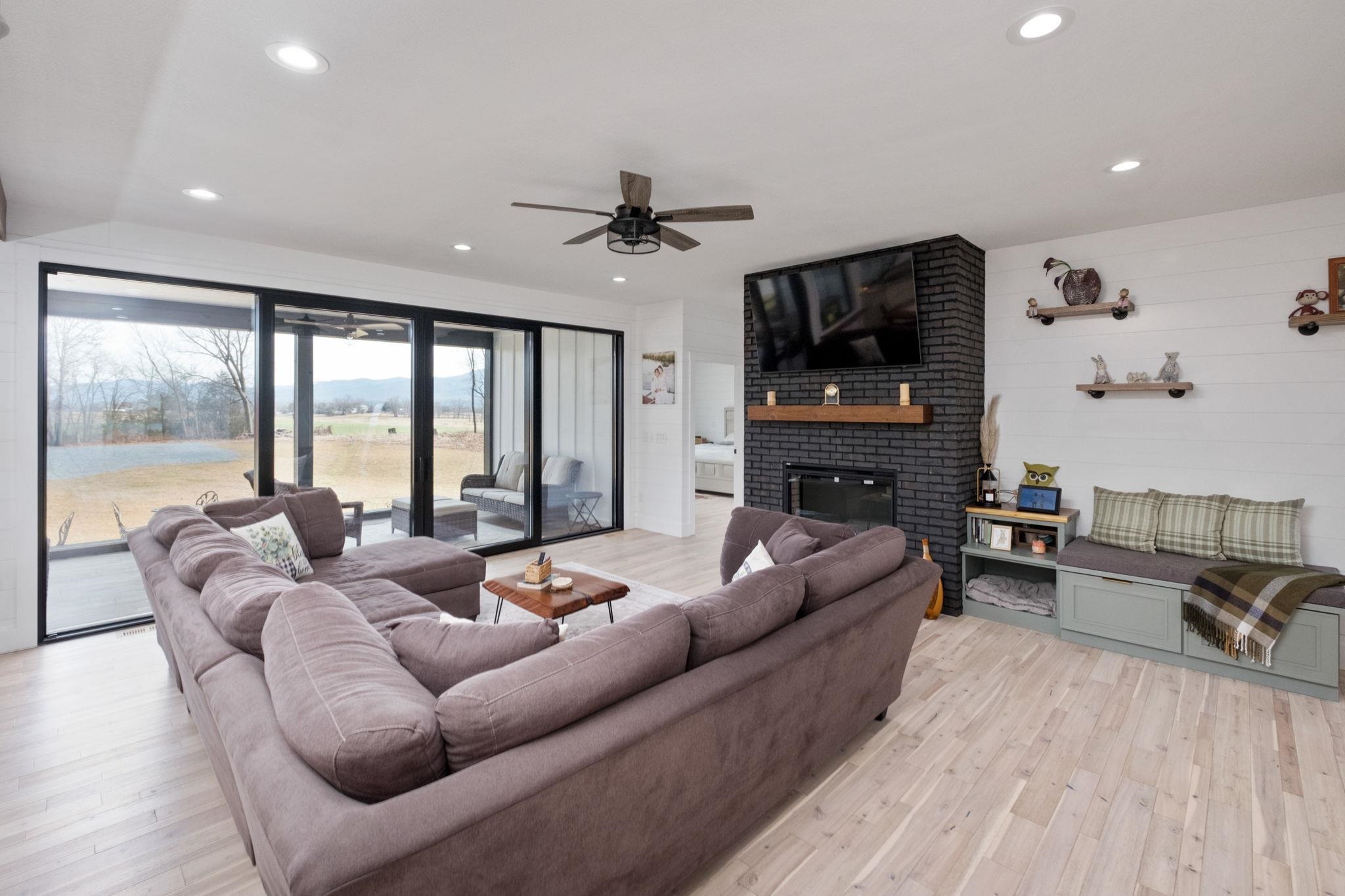 9671 PORT REPUBLIC RD, PORT REPUBLIC, Virginia 24471, 3 Bedrooms Bedrooms, ,2 BathroomsBathrooms,Residential,9671 PORT REPUBLIC RD,673468 MLS # 673468 9671 PORT REPUBLIC RD, PORT REPUBLIC, Virginia 24471, 3 Bedrooms Bedrooms, ,2 BathroomsBathrooms,Residential,9671 PORT REPUBLIC RD,673468 MLS # 673468