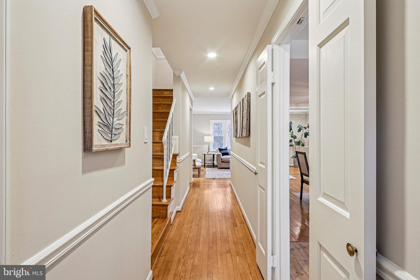 9269 BAILEY LN, FAIRFAX, Virginia 22031, 3 Bedrooms Bedrooms, ,3 BathroomsBathrooms,Residential,For sale,9269 BAILEY LN,VAFX2286582 MLS # VAFX2286582