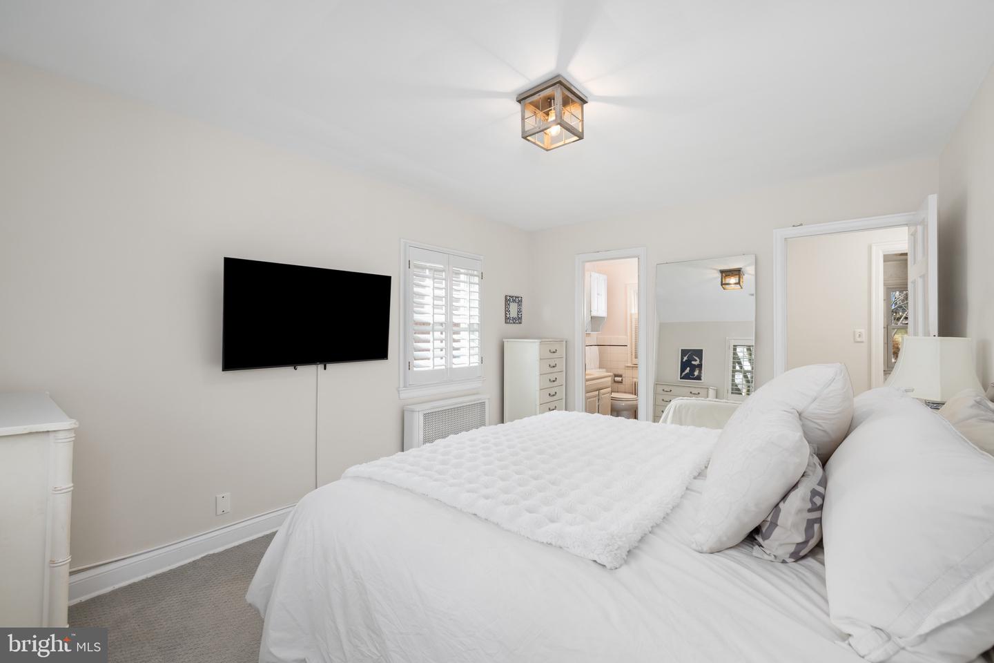 6436 31ST ST NW, WASHINGTON, District Of Columbia 20015, 3 Bedrooms Bedrooms, ,3 BathroomsBathrooms,Residential,For sale,6436 31ST ST NW,DCDC2242818 MLS # DCDC2242818