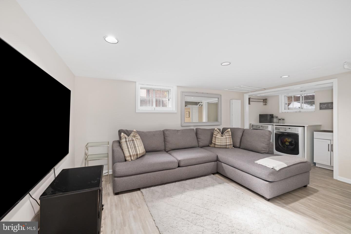 6436 31ST ST NW, WASHINGTON, District Of Columbia 20015, 3 Bedrooms Bedrooms, ,3 BathroomsBathrooms,Residential,For sale,6436 31ST ST NW,DCDC2242818 MLS # DCDC2242818