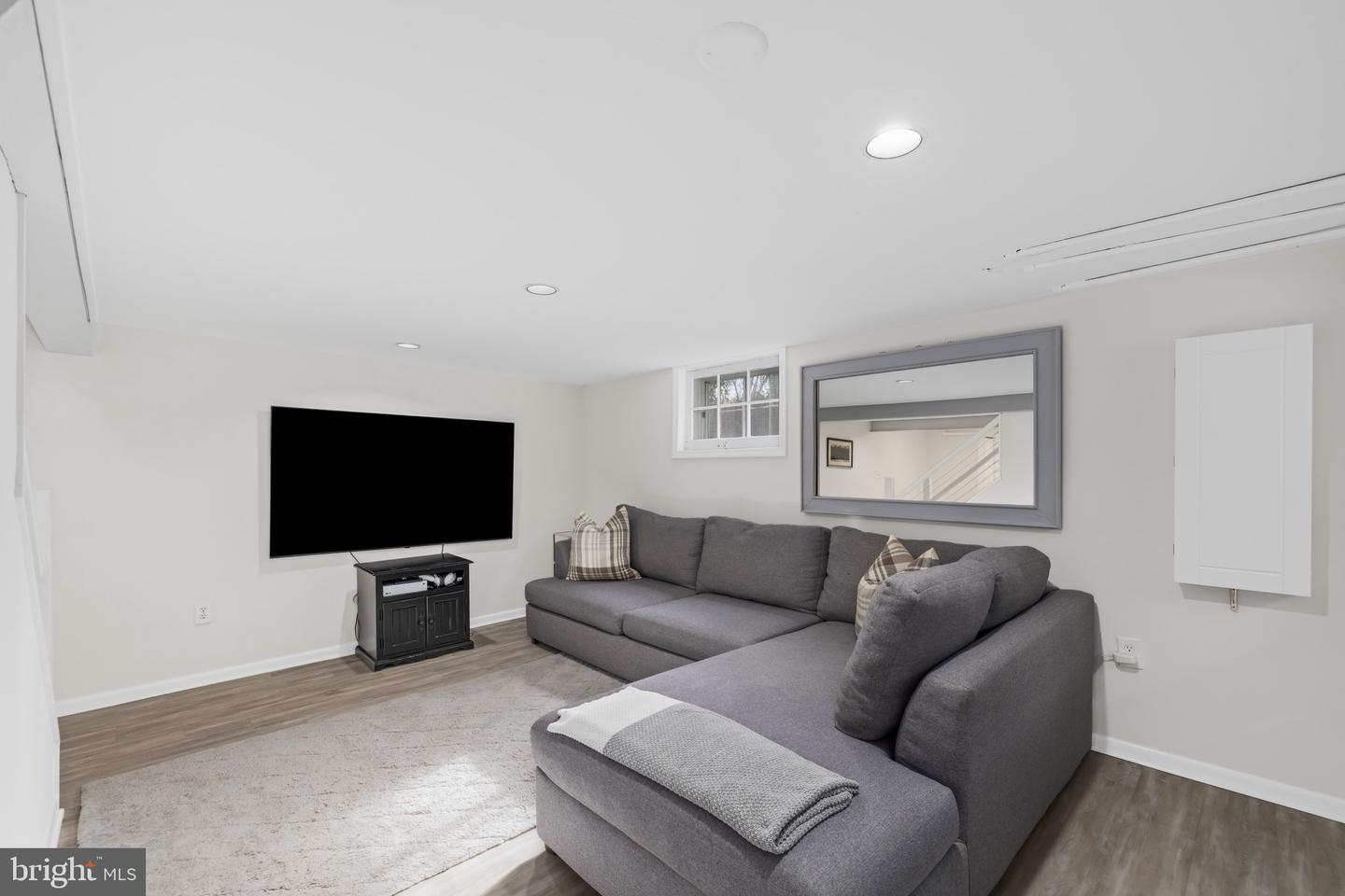 6436 31ST ST NW, WASHINGTON, District Of Columbia 20015, 3 Bedrooms Bedrooms, ,3 BathroomsBathrooms,Residential,For sale,6436 31ST ST NW,DCDC2242818 MLS # DCDC2242818