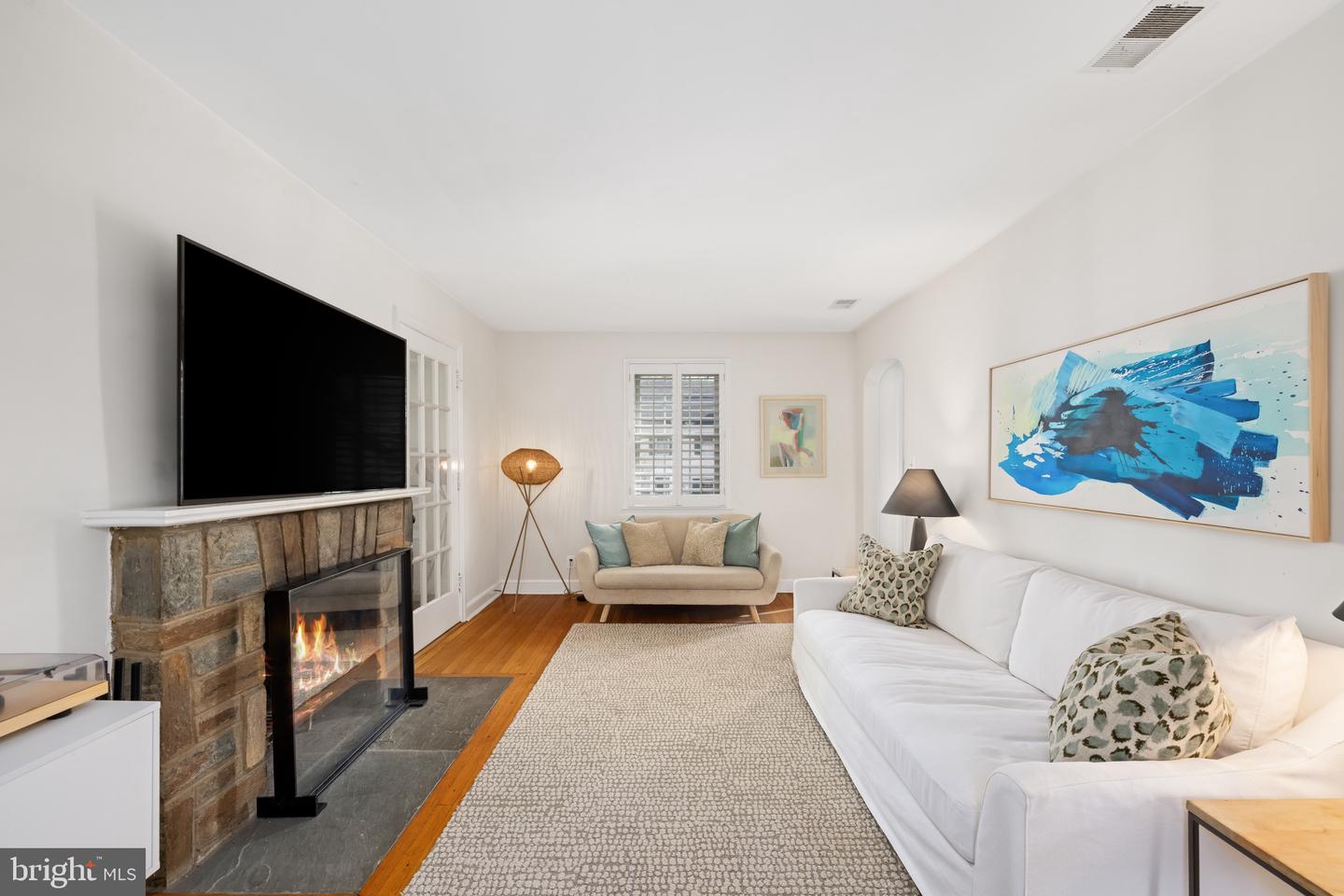 6436 31ST ST NW, WASHINGTON, District Of Columbia 20015, 3 Bedrooms Bedrooms, ,3 BathroomsBathrooms,Residential,For sale,6436 31ST ST NW,DCDC2242818 MLS # DCDC2242818