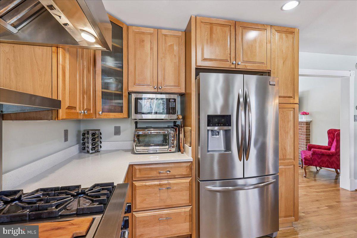 6816 MAYO CT, SPRINGFIELD, Virginia 22150, 4 Bedrooms Bedrooms, ,2 BathroomsBathrooms,Residential,For sale,6816 MAYO CT,VAFX2287862 MLS # VAFX2287862