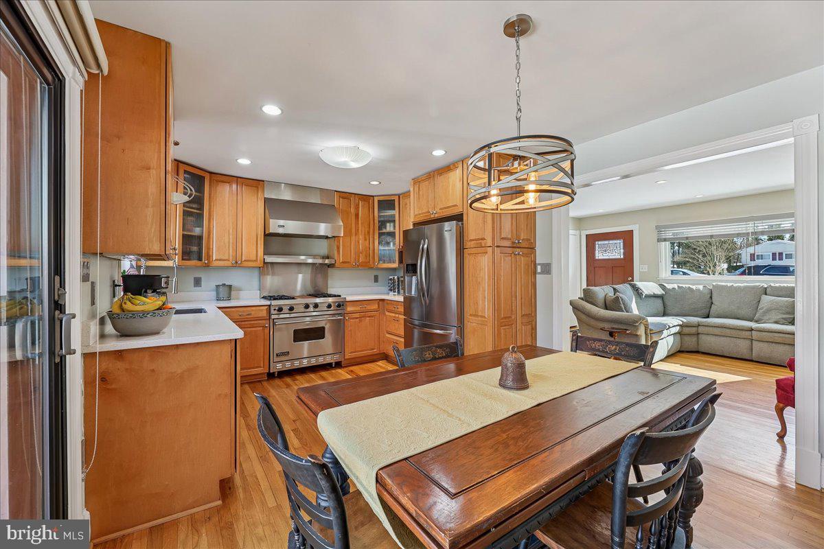 6816 MAYO CT, SPRINGFIELD, Virginia 22150, 4 Bedrooms Bedrooms, ,2 BathroomsBathrooms,Residential,For sale,6816 MAYO CT,VAFX2287862 MLS # VAFX2287862