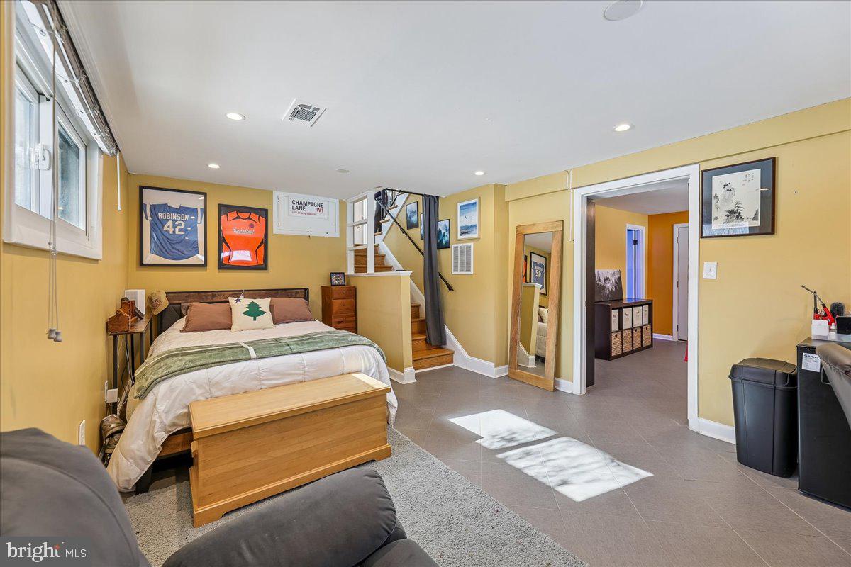 6816 MAYO CT, SPRINGFIELD, Virginia 22150, 4 Bedrooms Bedrooms, ,2 BathroomsBathrooms,Residential,For sale,6816 MAYO CT,VAFX2287862 MLS # VAFX2287862