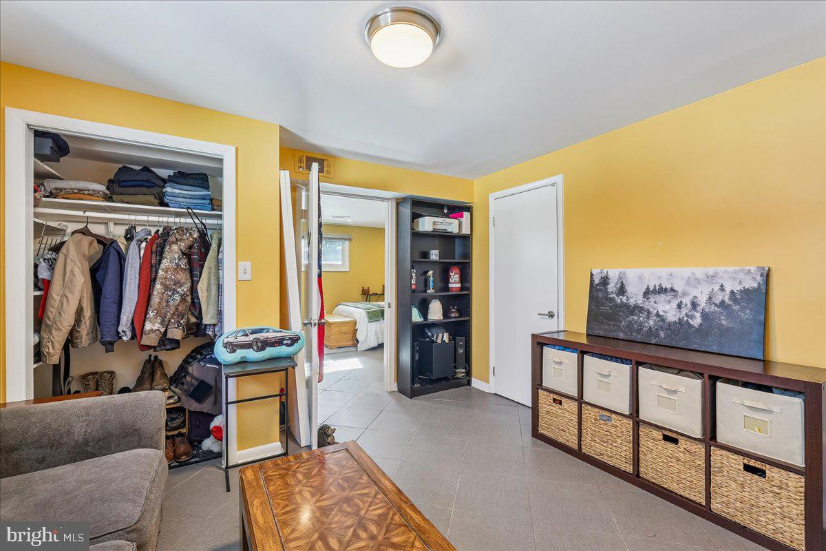 6816 MAYO CT, SPRINGFIELD, Virginia 22150, 4 Bedrooms Bedrooms, ,2 BathroomsBathrooms,Residential,For sale,6816 MAYO CT,VAFX2287862 MLS # VAFX2287862