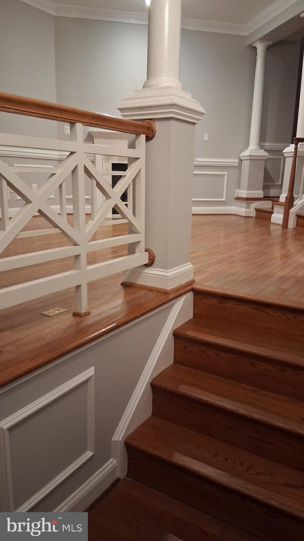 3935 BARCROFT MEWS CT, FALLS CHURCH, Virginia 22041, 3 Bedrooms Bedrooms, ,3 BathroomsBathrooms,Residential,For sale,3935 BARCROFT MEWS CT,VAFX2291236 MLS # VAFX2291236