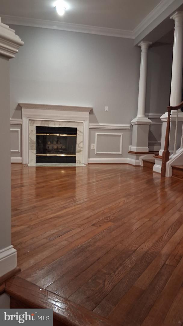 3935 BARCROFT MEWS CT, FALLS CHURCH, Virginia 22041, 3 Bedrooms Bedrooms, ,3 BathroomsBathrooms,Residential,For sale,3935 BARCROFT MEWS CT,VAFX2291236 MLS # VAFX2291236