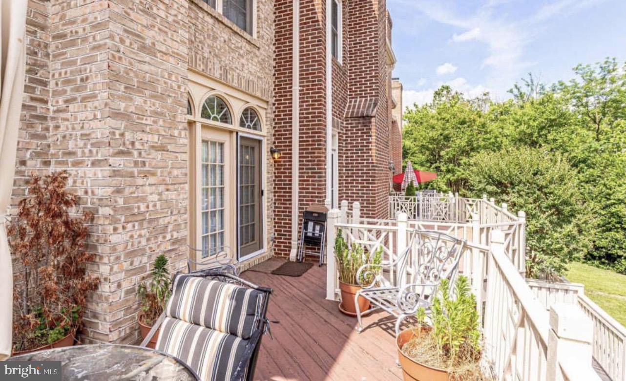 3935 BARCROFT MEWS CT, FALLS CHURCH, Virginia 22041, 3 Bedrooms Bedrooms, ,3 BathroomsBathrooms,Residential,For sale,3935 BARCROFT MEWS CT,VAFX2291236 MLS # VAFX2291236